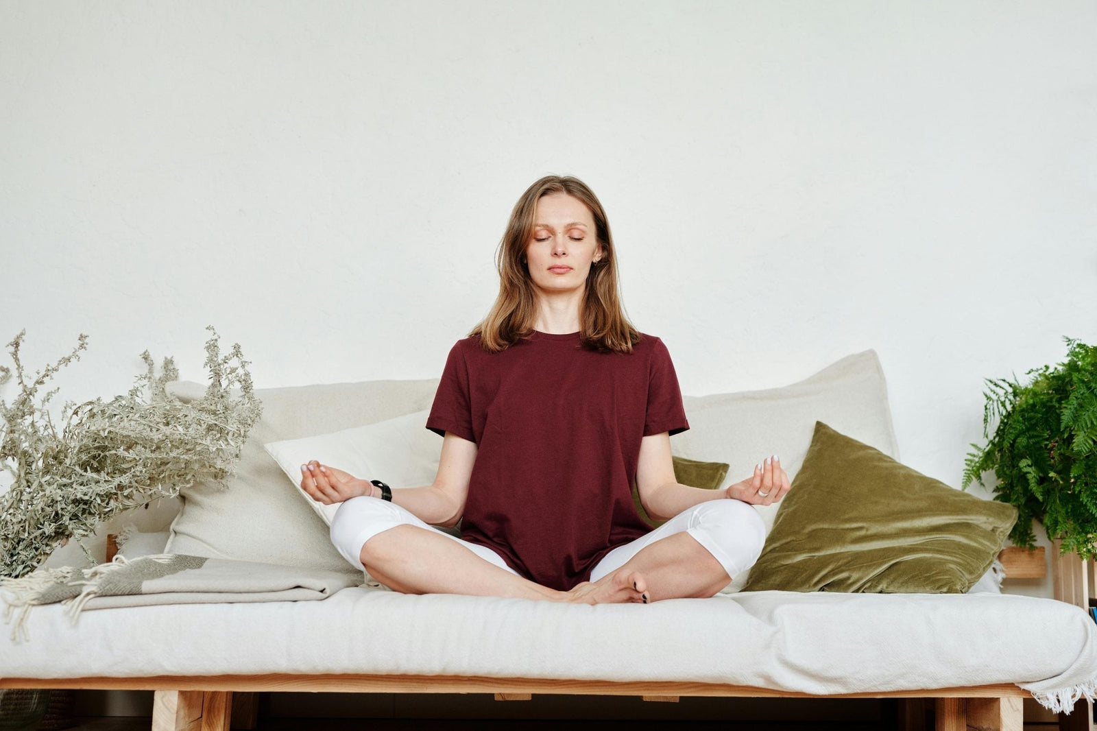 Leg alignment pillow for side sleepers explained